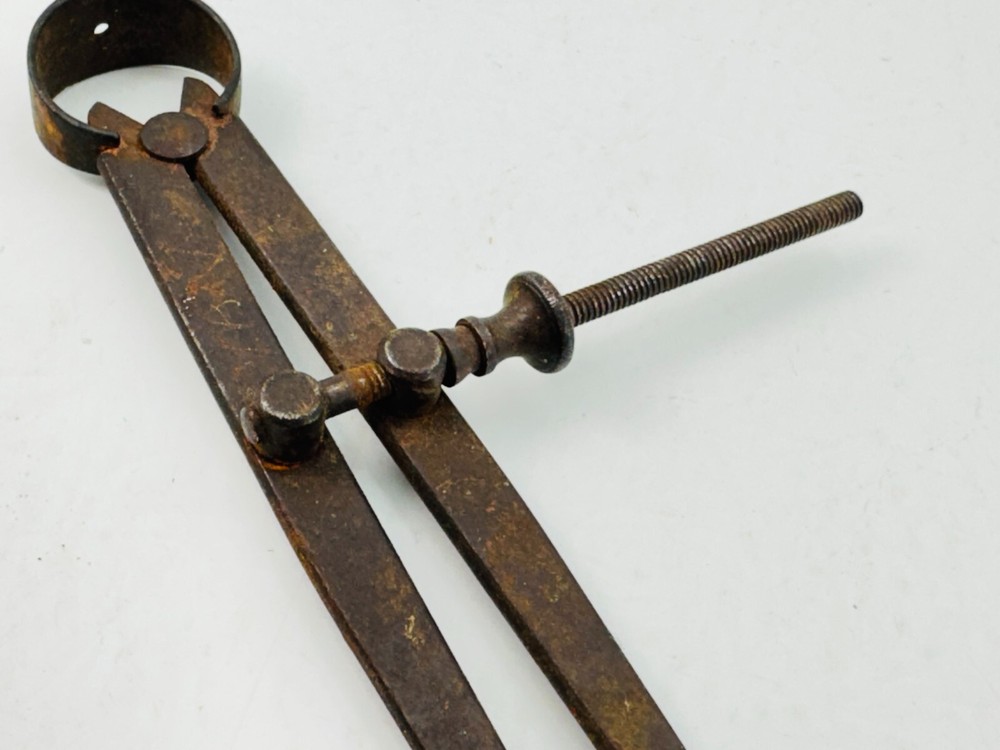 Vintage 9" Heavy Duty Fulcrum Stud Wing Bow Spring Divider Compass Caliper
