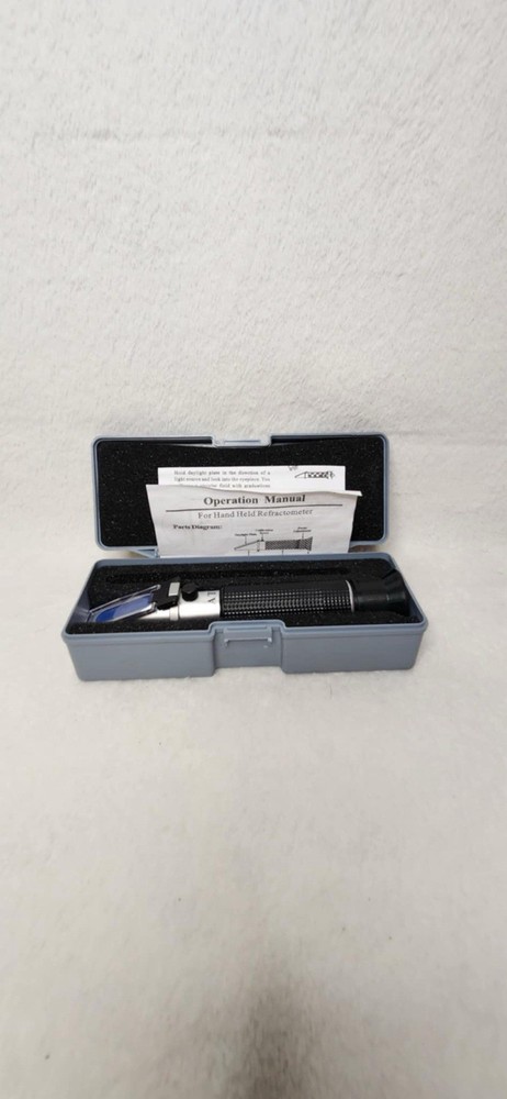 ATC Portable Refractometer With Case (READ DESCRIPTION)