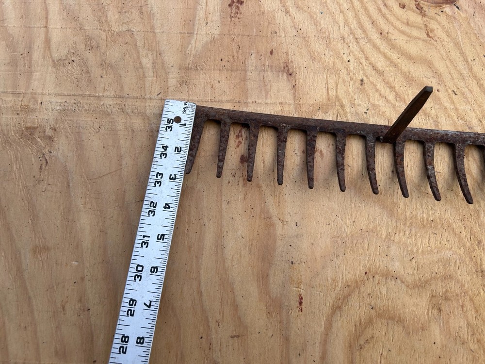 Rake Head Rusty Rustic no handle Original Vintage Primitive Metal