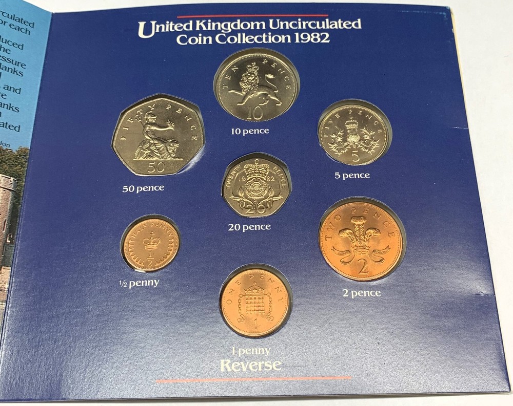 # E356   GREAT BRITAIN     COIN SET  ,    1982  UNC.
