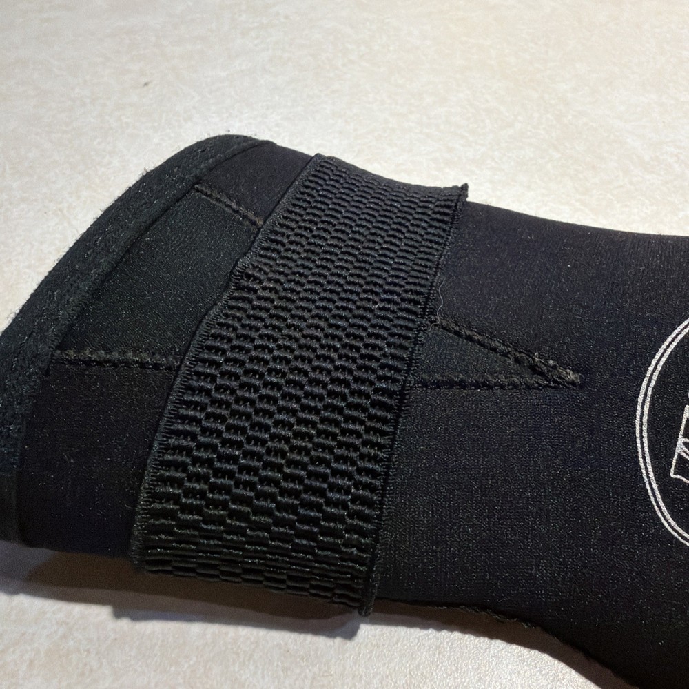 IHK Black Dive Gloves Size Large