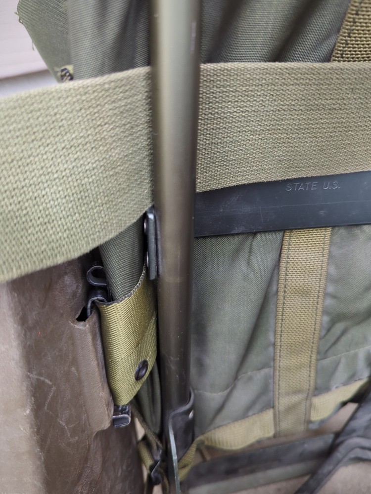 USGI Field Pack Medium Rucksack Complete w/FRAME 2 Qt Canteen & E-tool Cover