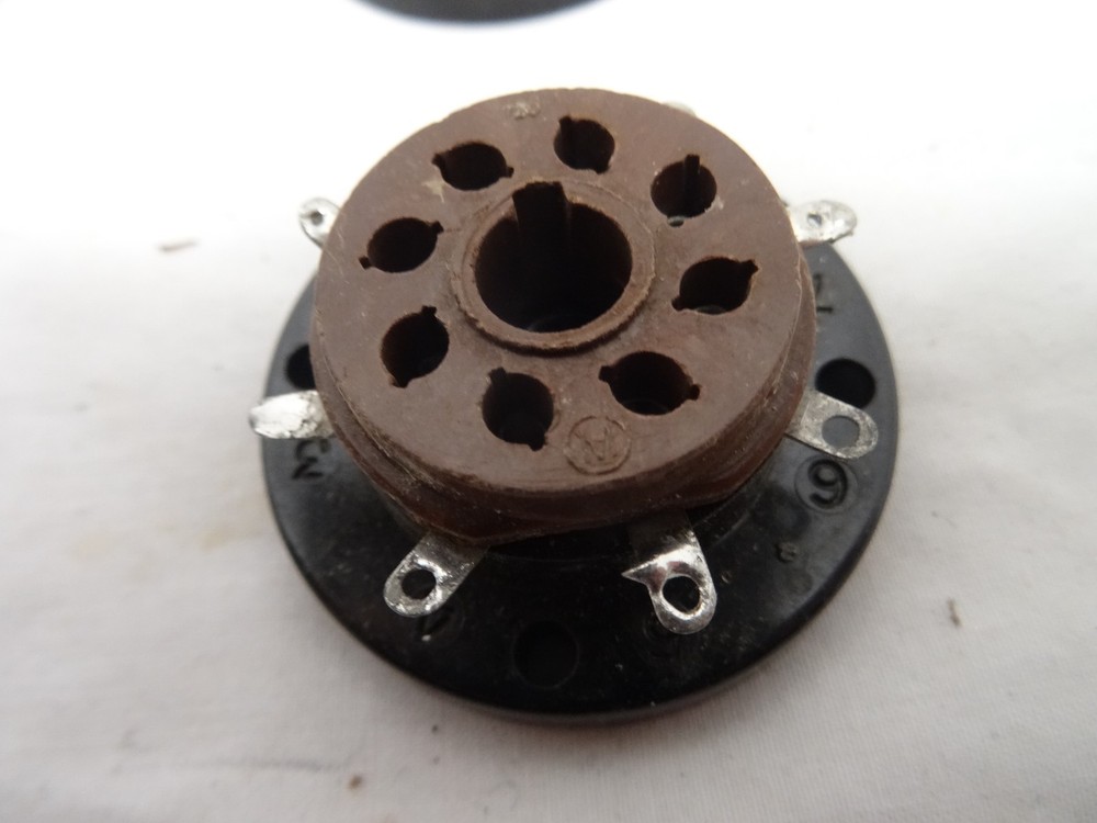 Octal Sockets 8 Surface Mount Octal Socket pomona