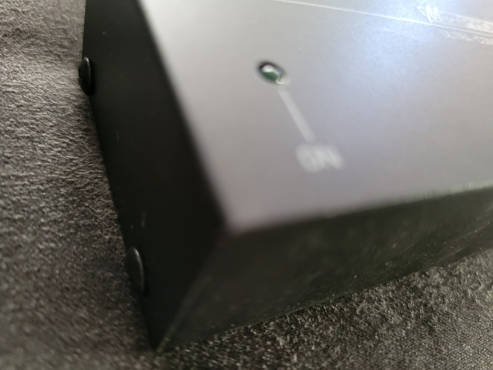 Behringer MicroPhono PP400 untra compact phono preamp w power cord
