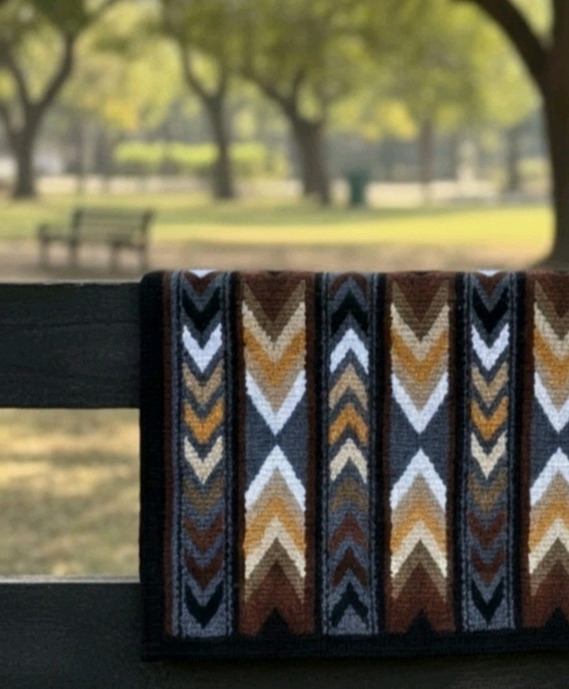 Premium saddle ranch pad 34*38 brown black white