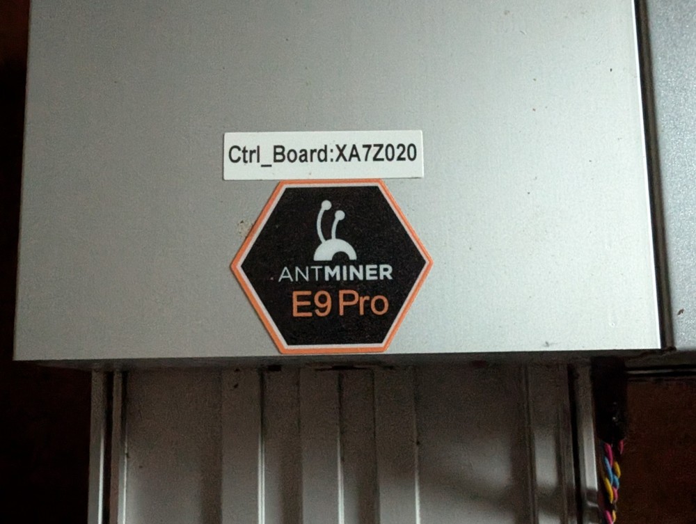 Bitmain Antminer E9 Pro 3780M