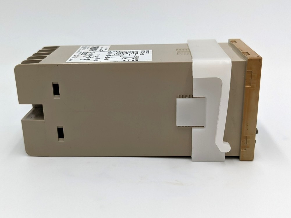 OMRON H7CR-B Counter timer relay #80