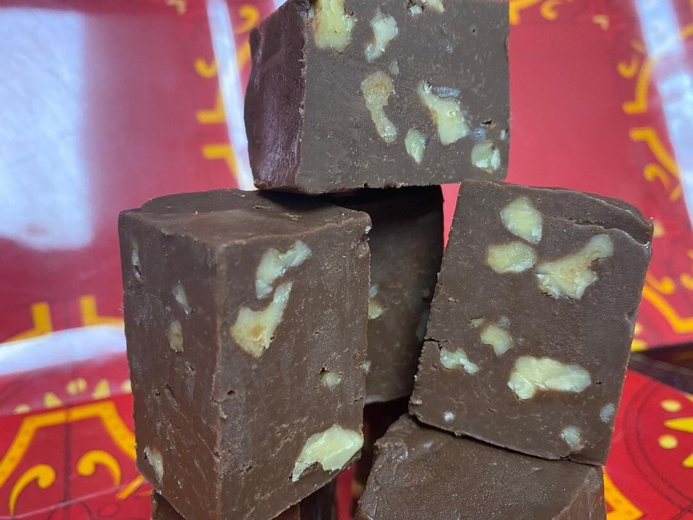 Chocolate Walnut Fudge 1/2 pound