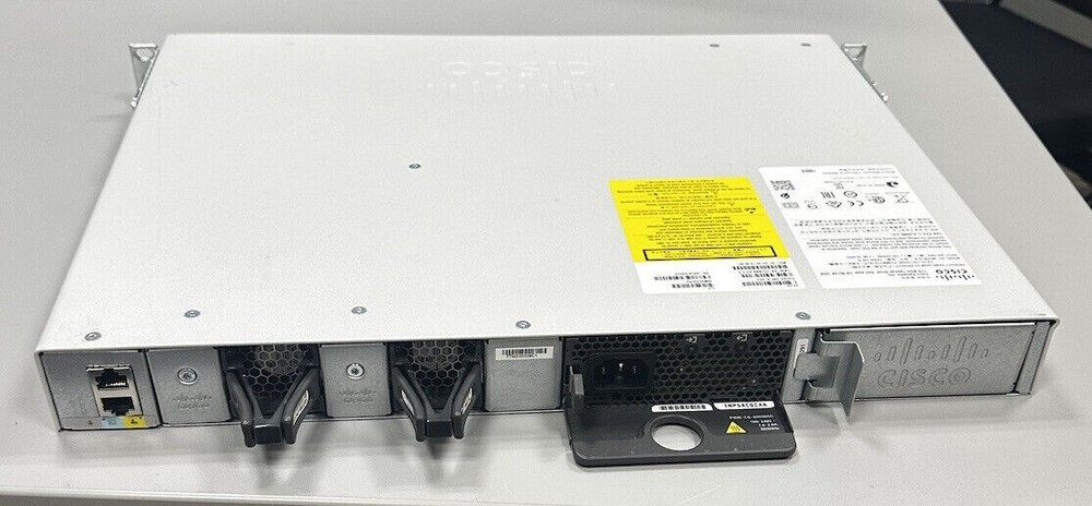 Cisco C9200-24P-E Switch - Fully Manager PoE+ Network Essentials