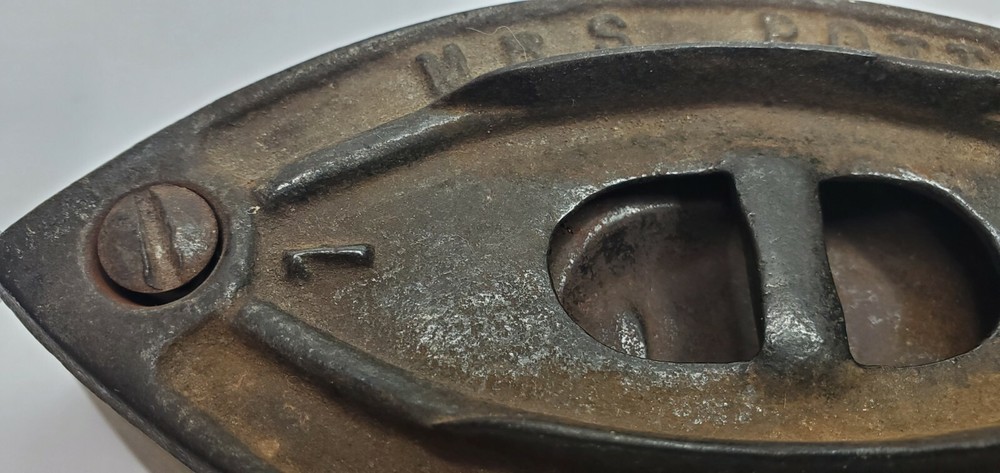 Mrs Potts. Sad Iron #1 One Base