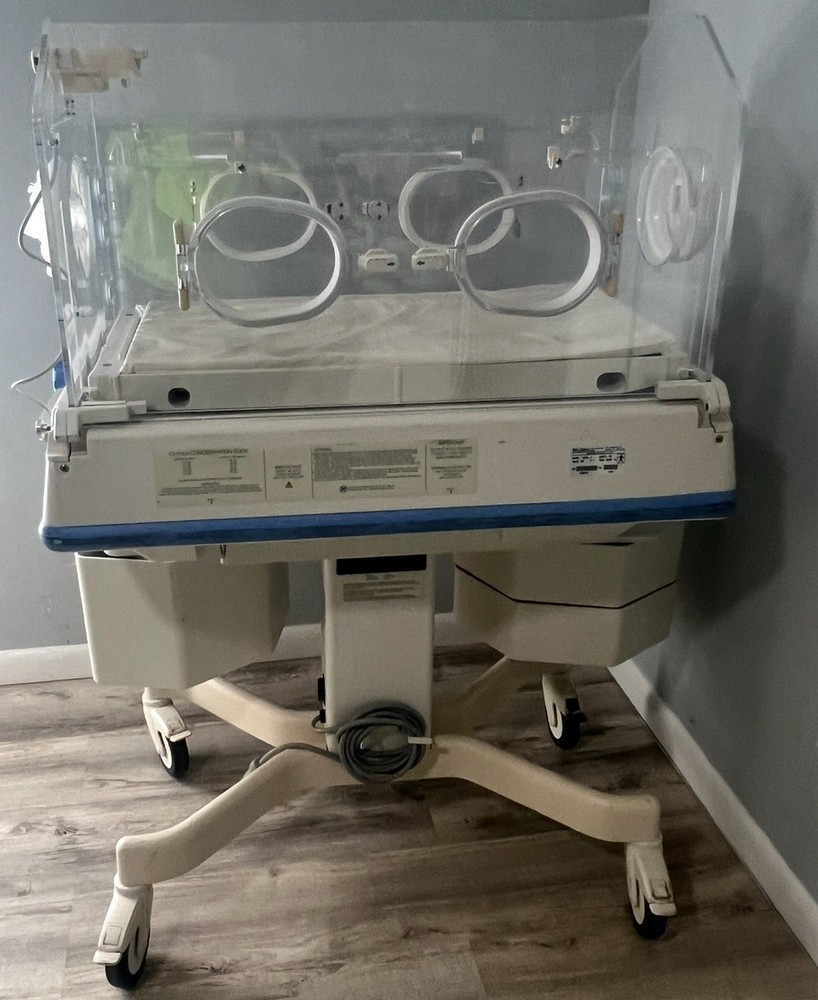 Drager Air-Shields Isolette C2000 Infant Incubator