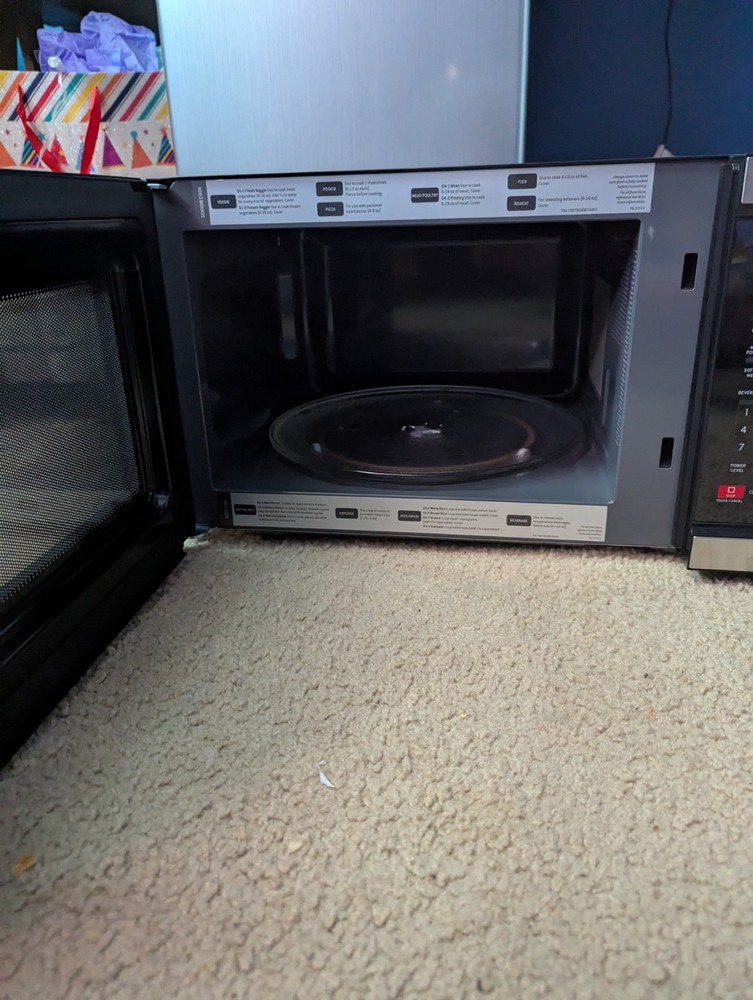 Cuisinart Microwave Oven - Model CMW110-FR