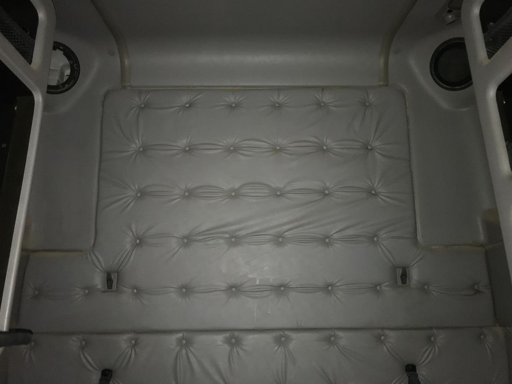 Volvo VNL VINYL BACK WALL Trim/Panel
