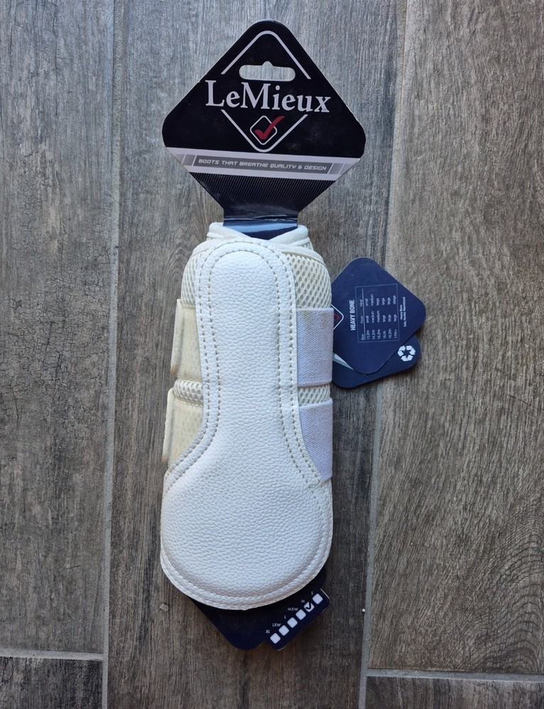 LeMieux White Mesh Brushing Boots Size Medium - New with Tags