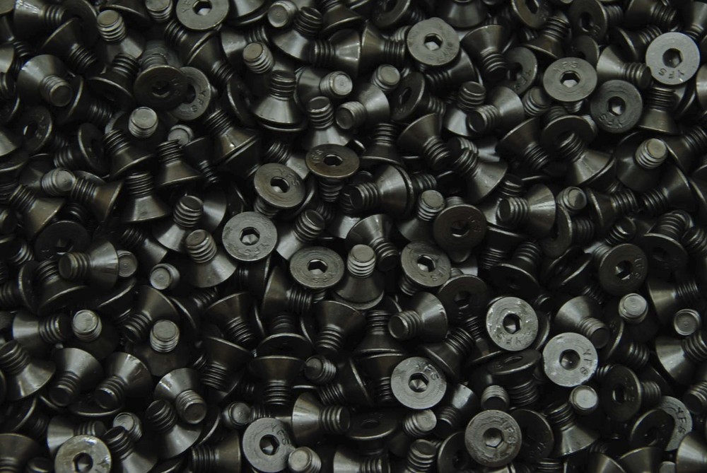 (300) Flat Socket Head 5/16-18 x 1/2 Machine Screw Allen Plain Black
