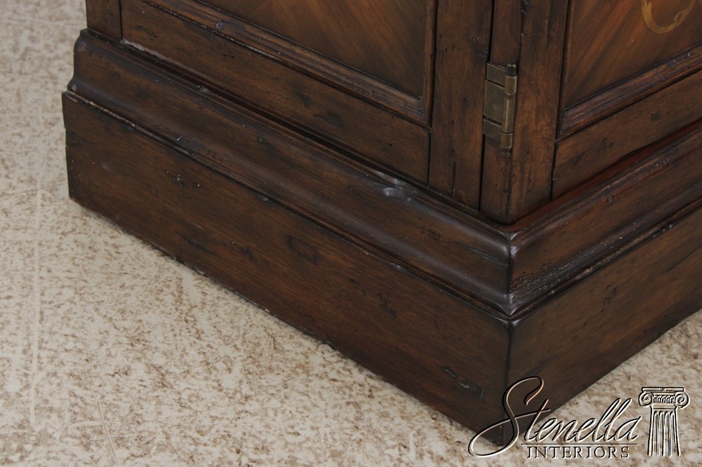 72635: Continental Style Inlaid Front Distressed Sideboard Console