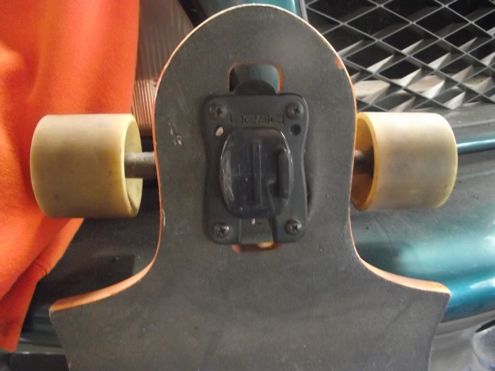 Landyatchz long board with wheels
