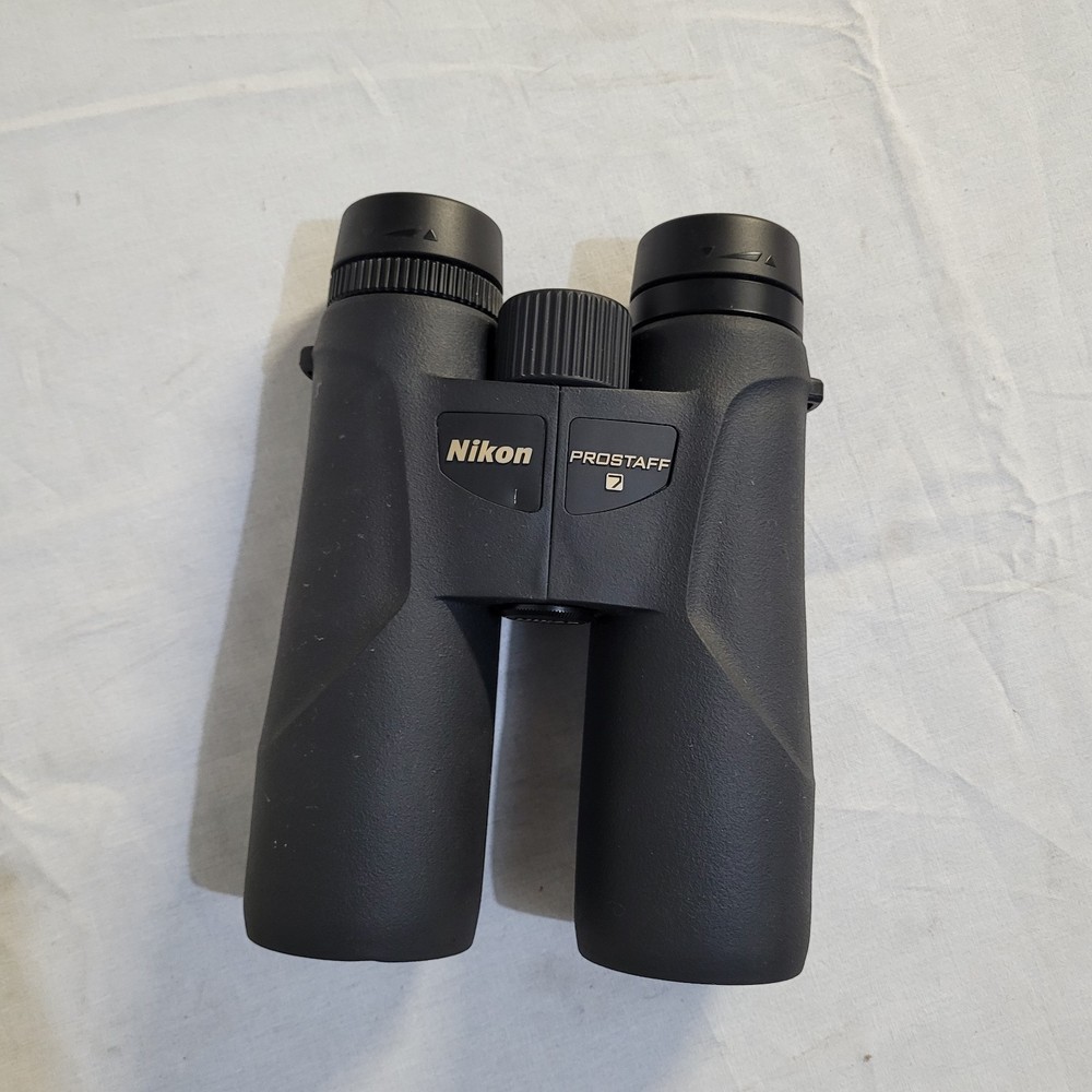 NIKON Prostaff 7 10X42 Binoculars - Waterproof