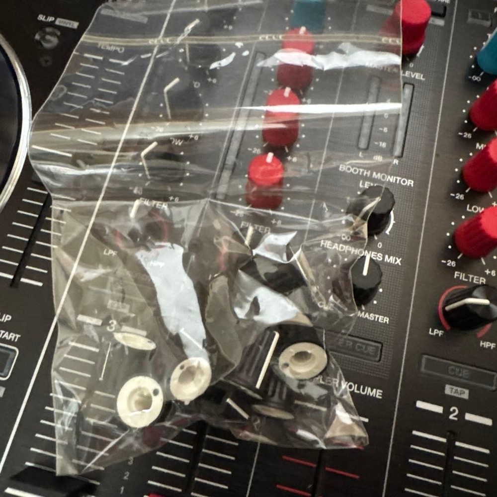 Pioneer DDJ-SX2 Controller with Hard Case