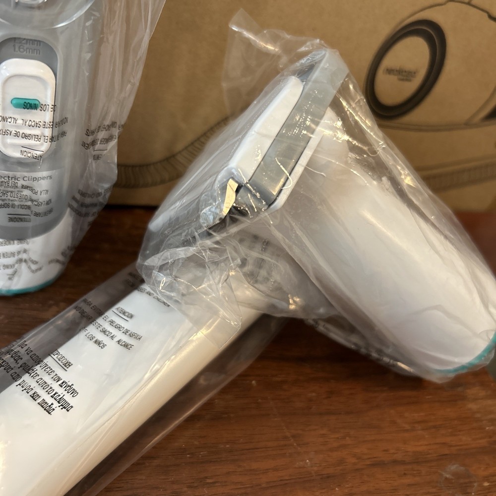 Neakasa Pet Grooming Kit