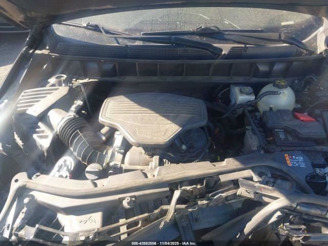 XT5       2018 Glove Box 4921667