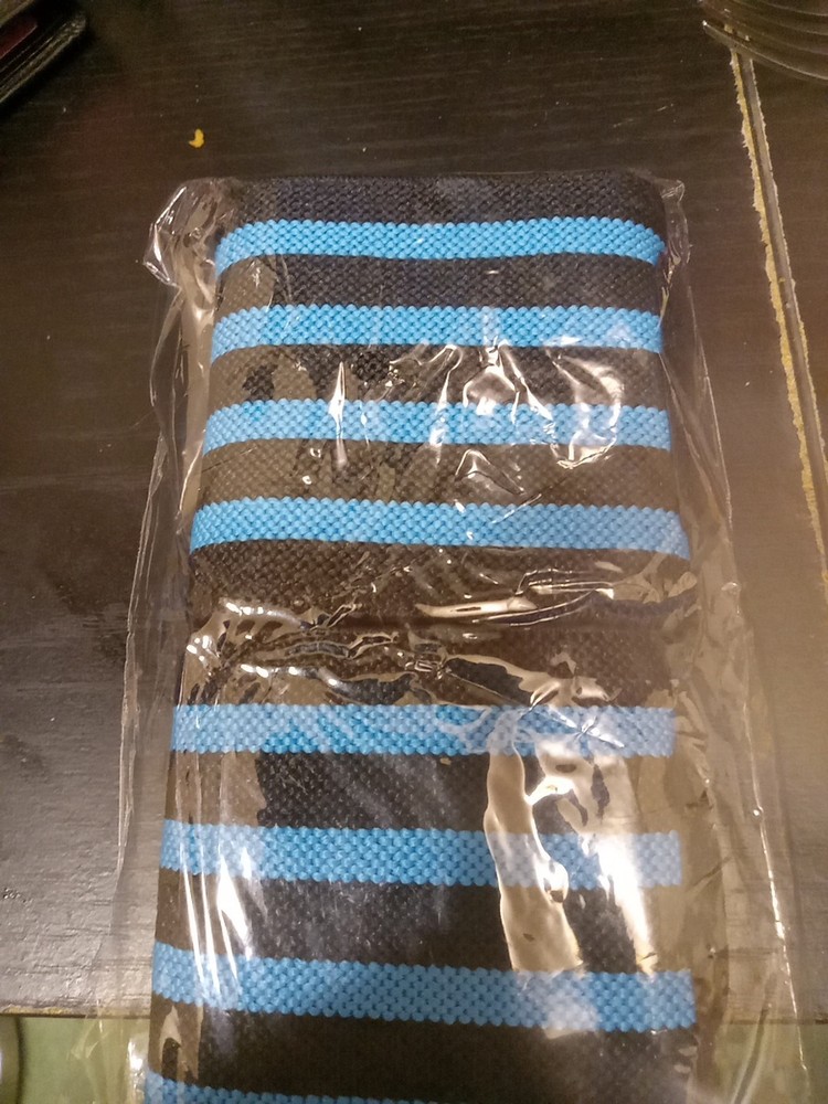 unbranded weightlifting wrist wraps.
