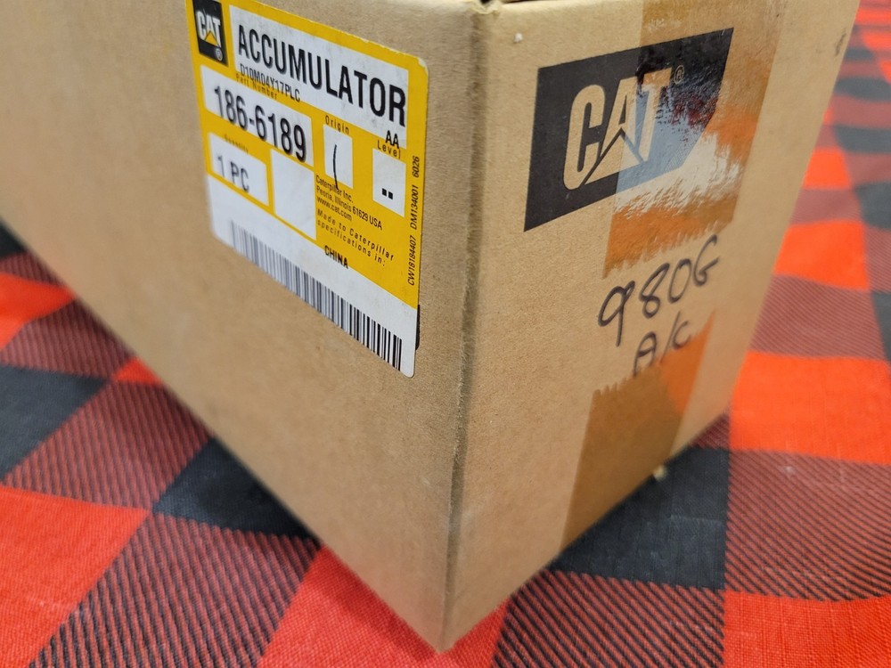 CAT Accumulator #186-6189 (11)