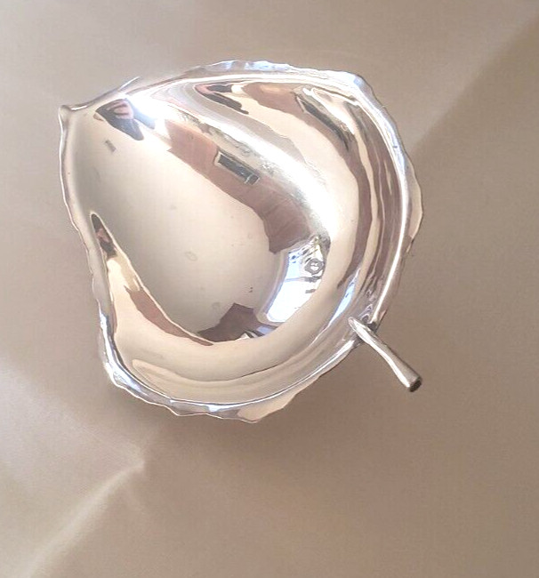 Alfredo Sciarrotta Sterling Silver Footed Leaf Shaped Bowl