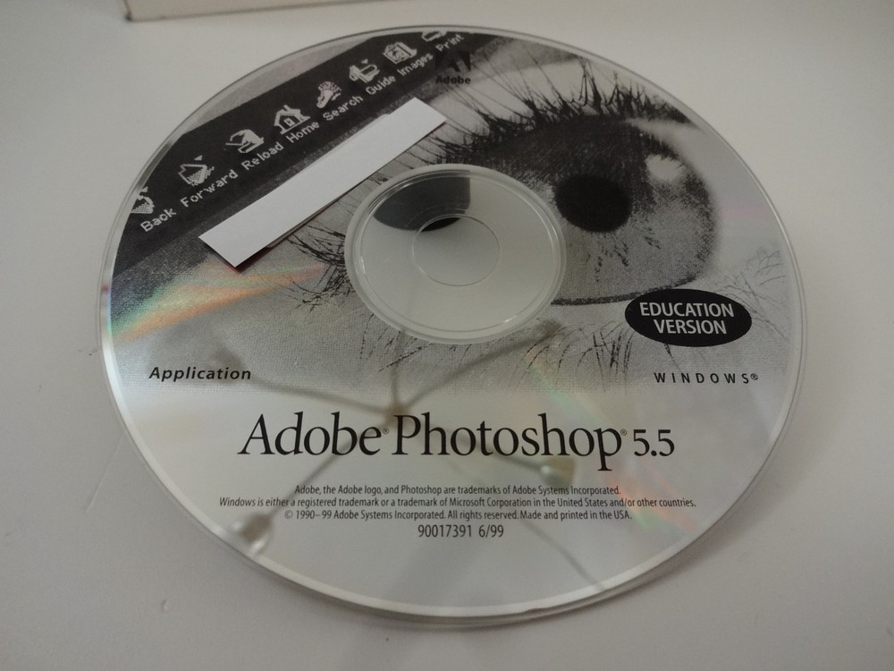 Adobe Photoshop 5.5 Windows EDUCATION VERSION with Manual and Install Code