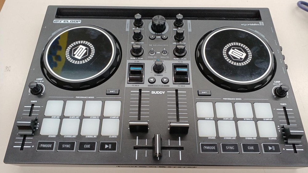 RELOOP BUDDY 2-Channel DJ Controller iOS Android PC Neural Mix Pads Jog Wheels