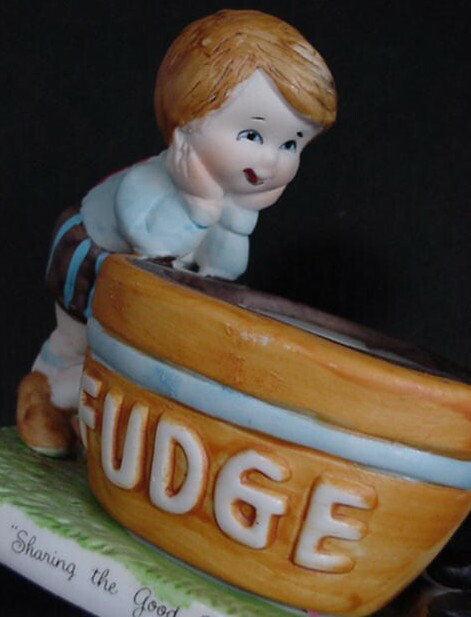 Hershey's Figurine candle
