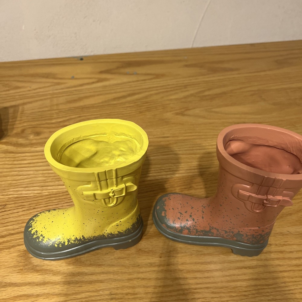 Target Bullseyes Ceramic Boot Planter Limited Edition New