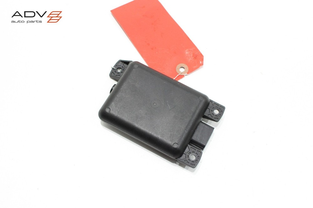 2016 - 2020 CADILLAC CT6 REAR LEFT SIDE BLIND SPOT RADAR SENSOR MODULE OEM