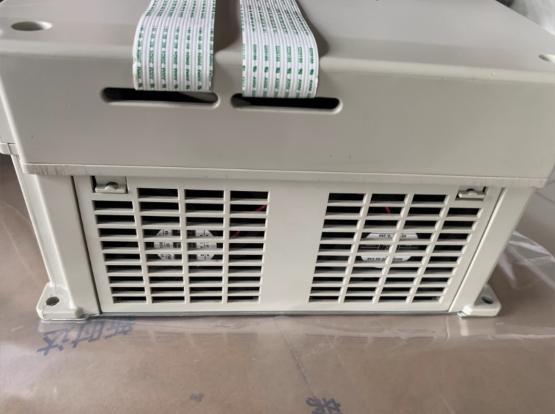 EV-ECD01-4T0110 Elevator frequency converter 90 days warranty
