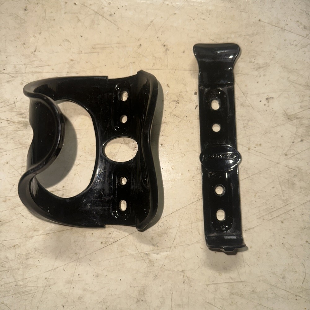 Arundel Flip Flop RIGHT or LEFT Side Loading Gloss Black Bicycle Bottle Cage