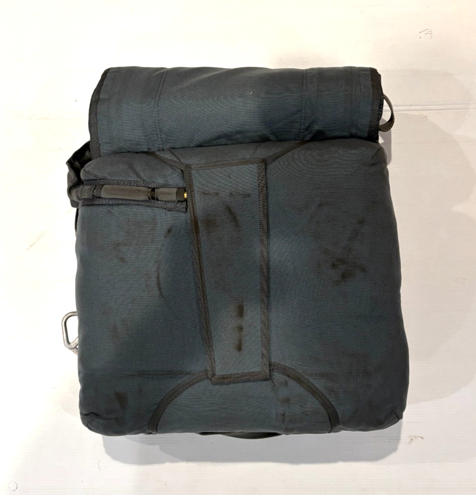 PARA-PHERNALIA SOFTIE SEATPACK PARACHUTE CANOPY, HARNESS AND CONTAINER SYSTEM