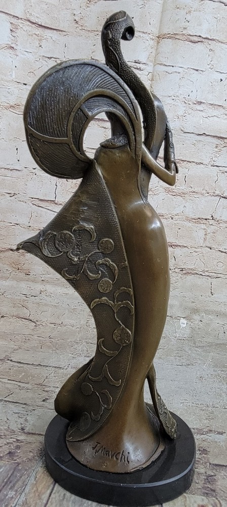 Handcrafted Museum Quality Classic Artwork Signed Original Bronze Sculpture