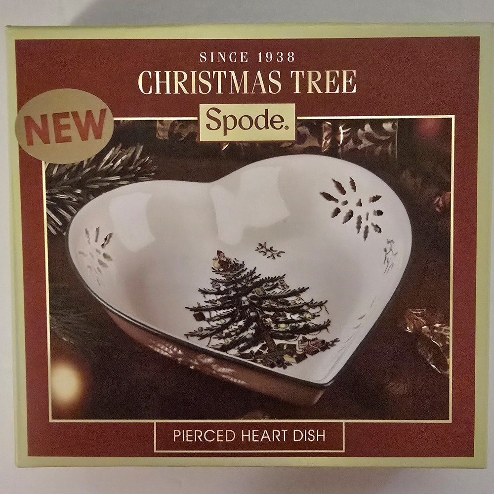 Spode Christmas Santa Tree Heart Shaped Dish Pierced 7”  with Box