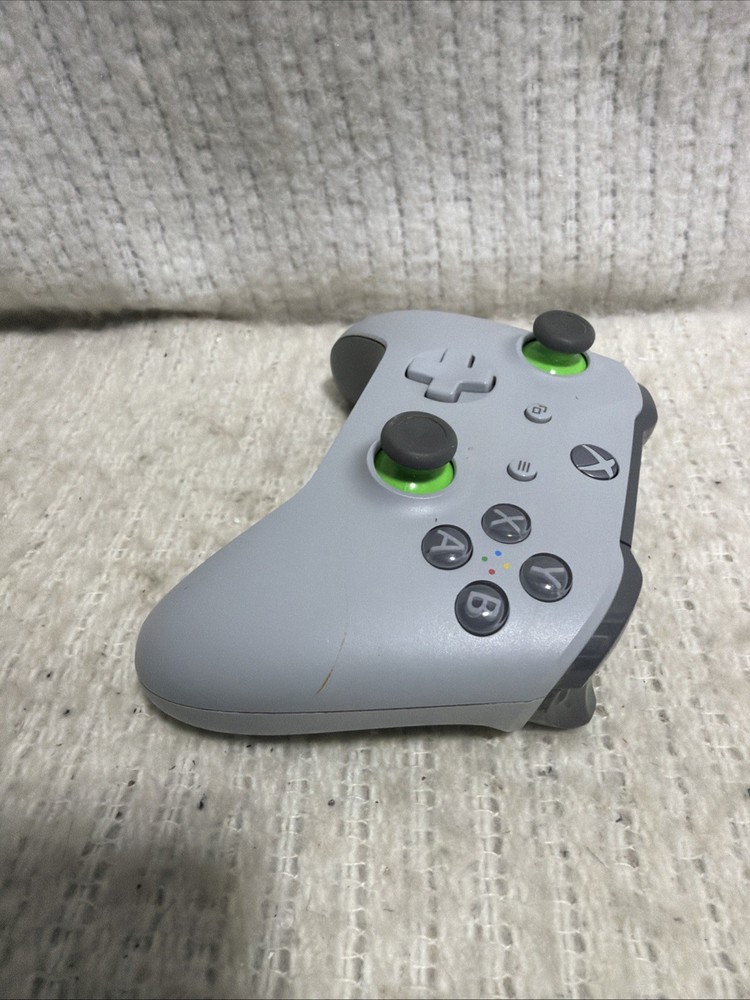 Microsoft Xbox One Wireless Gray / Green Controller 1708 TESTED Works