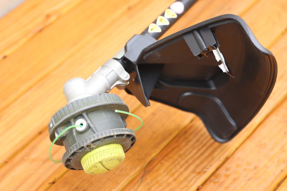RYOBI 40V 15 in. Expand-It Cordless Battery Attachment Capable String Trimmer