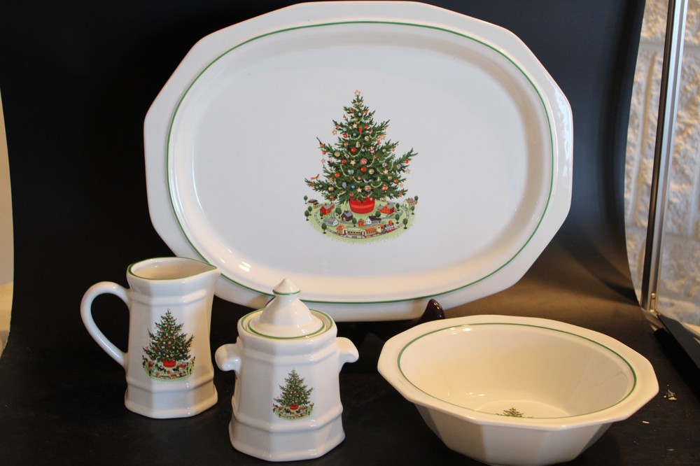CHRISTMAS HERITAGE PFALTZGRAFF 5 Pieces hosted set