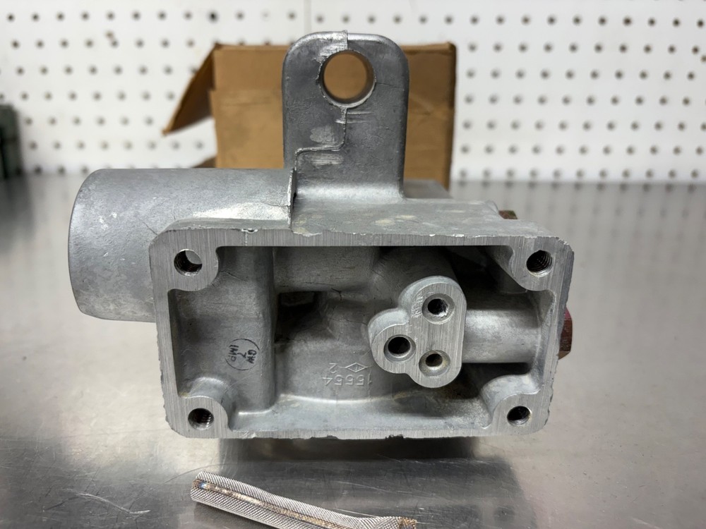 NEW GENUINE MEYERS 15573 Sump Base E46 E47 E57 E57H