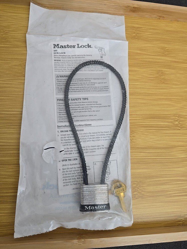 Master Lock Cable Gun Lock & 2 Keys (107 Gun Lock)