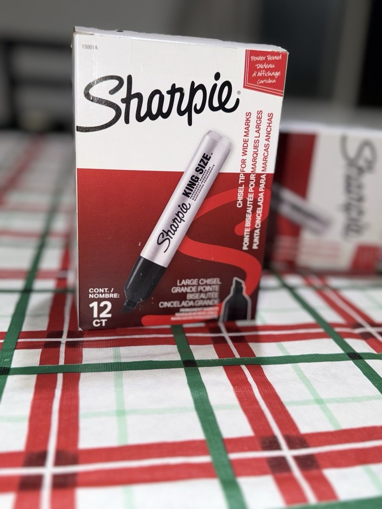 Sharpie King Size Permanent Markers 12 Count Extra Wide Chisel Tip Black Ink