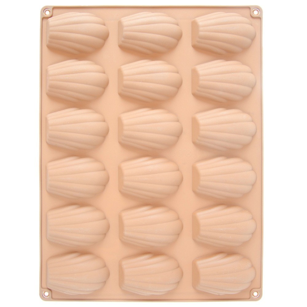 Silicone baking mold, shell shape, 32x24.5cm, beige, high-temperature resistant
