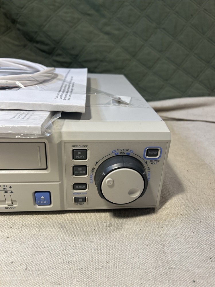 SANYO SRT-8040 VHS 40 HOUR RECORDER