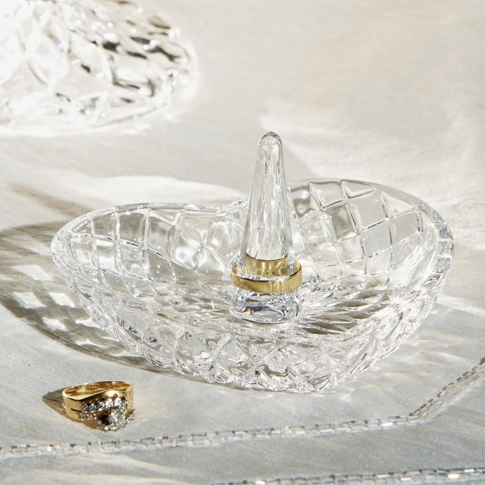 Crystal Heart Shape Ring Holder