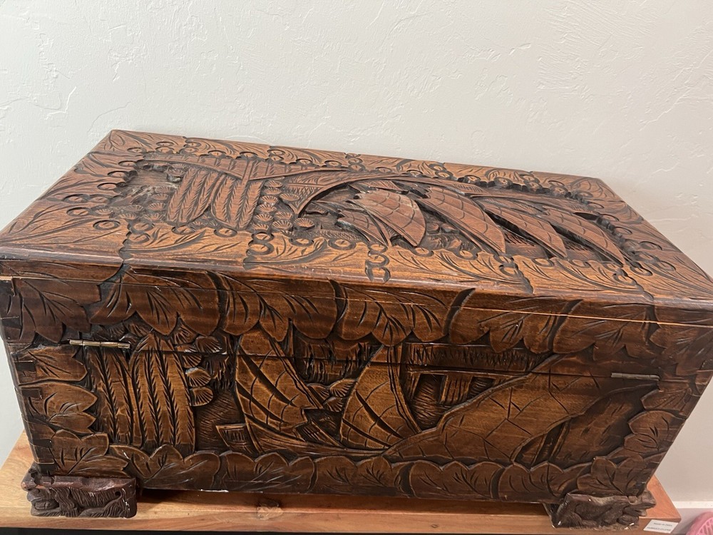 Chest (Wooden)