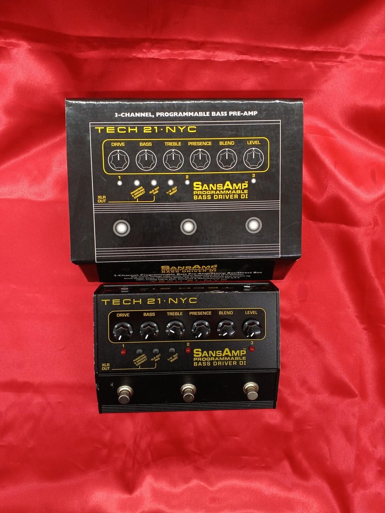 TECH 21 NYC SANS PROGRAMMABLE BASSDRIVE BASS prelifier