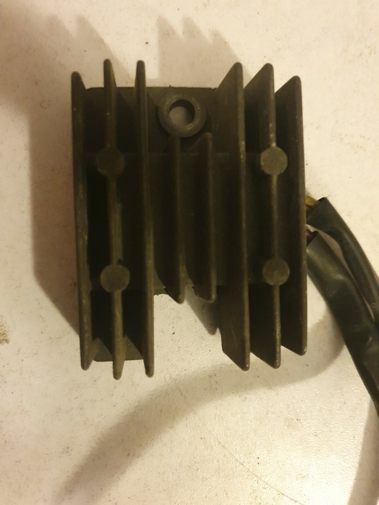Suzuki RG 125 Regulator